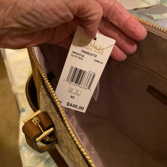 Michael Kors - Picture 8 of 12